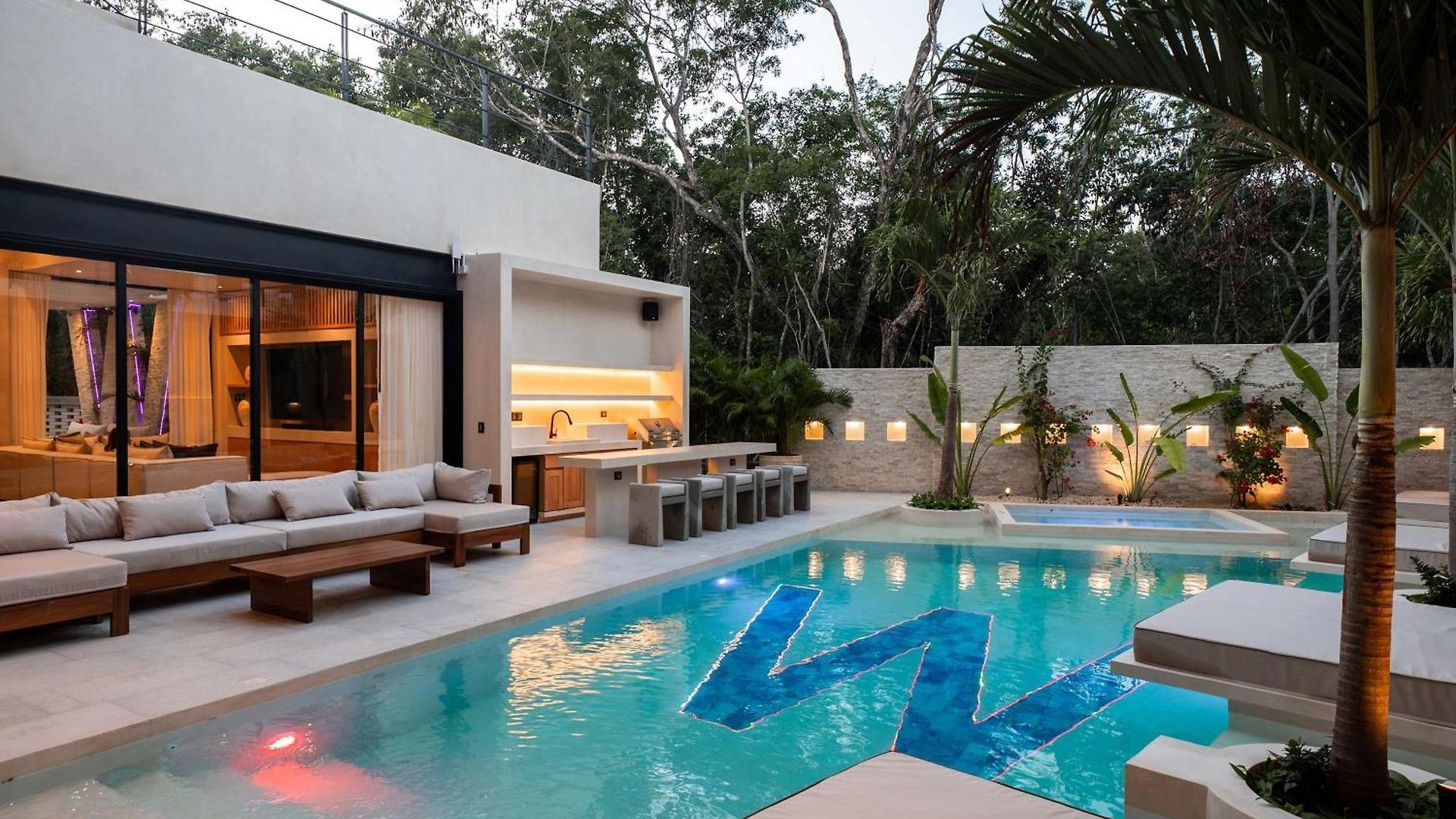 Casa W - Style 8 Bedroom With 2 Pools