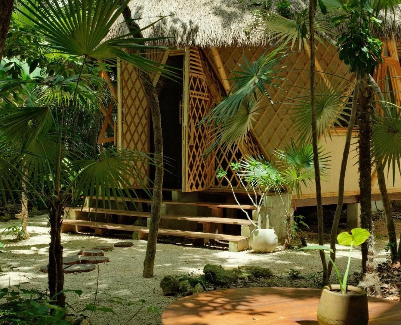 Romantic Star Bath Suite, Cave Pool & Yoga Center Tulum