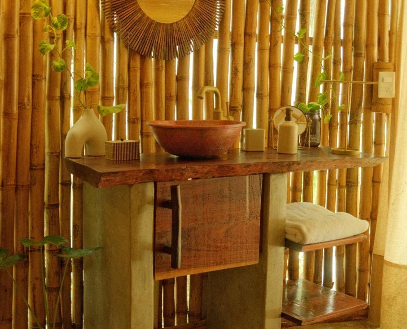 Romantic Star Bath Suite, Cave Pool & Yoga Center Lodge *