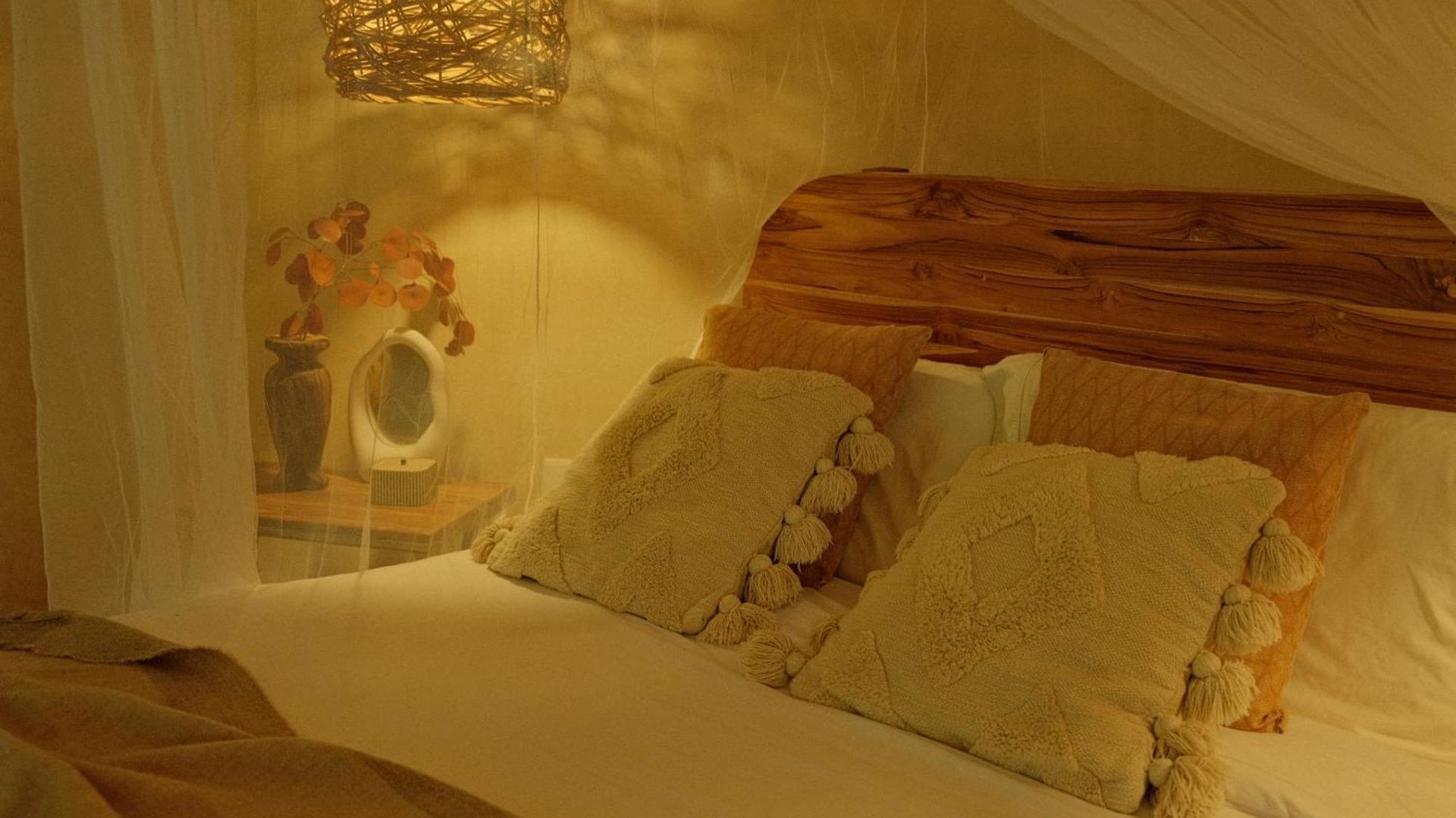 Romantic Star Bath Suite, Cave Pool & Yoga Center Lodge Tulum