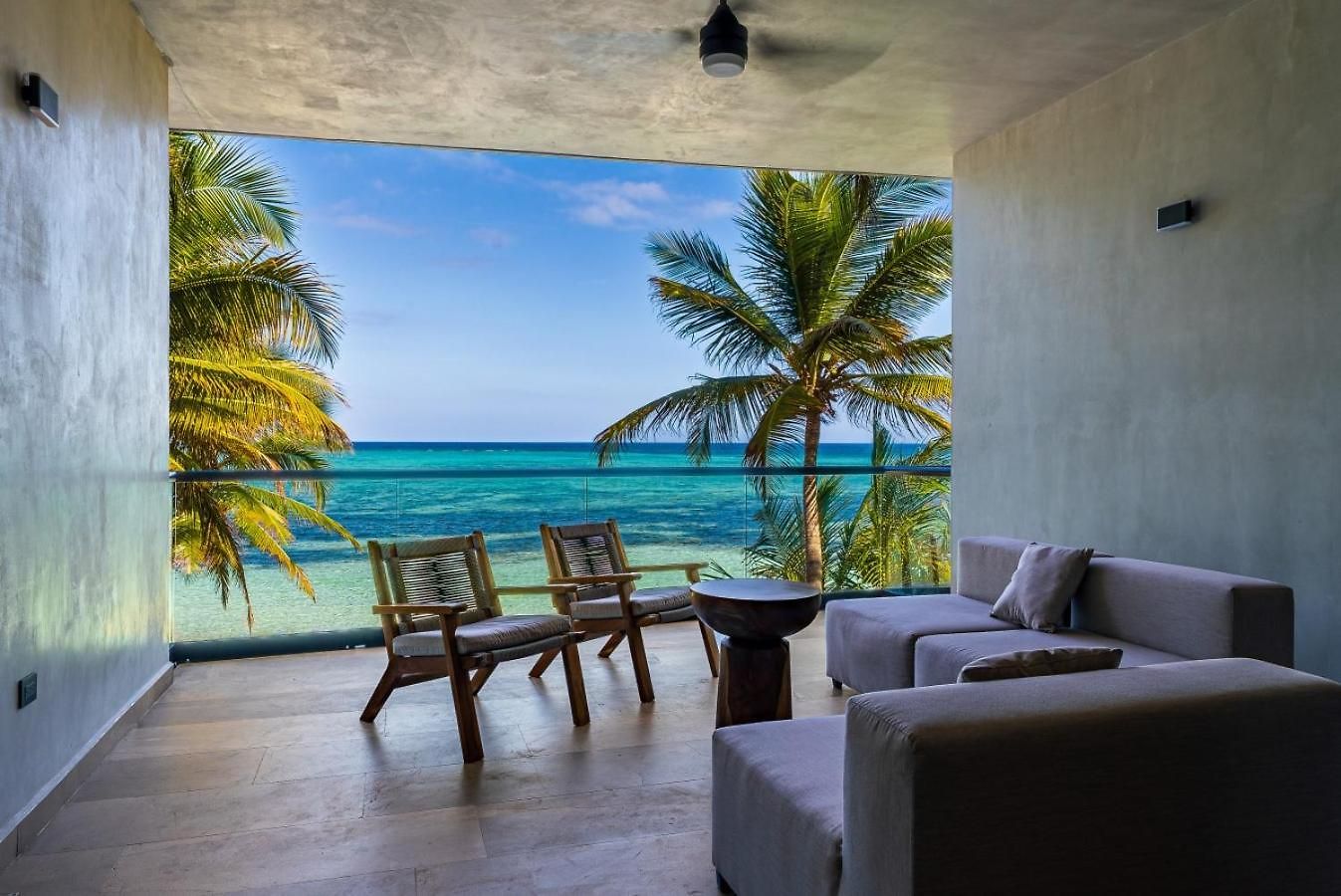Luxury Beachfront 3br