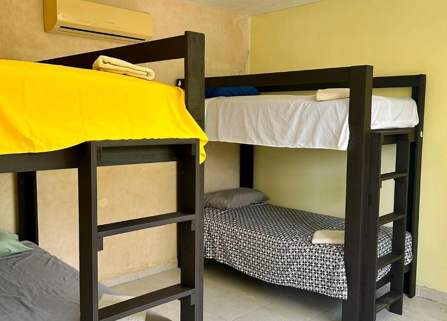 Nyx Temple Hostel *