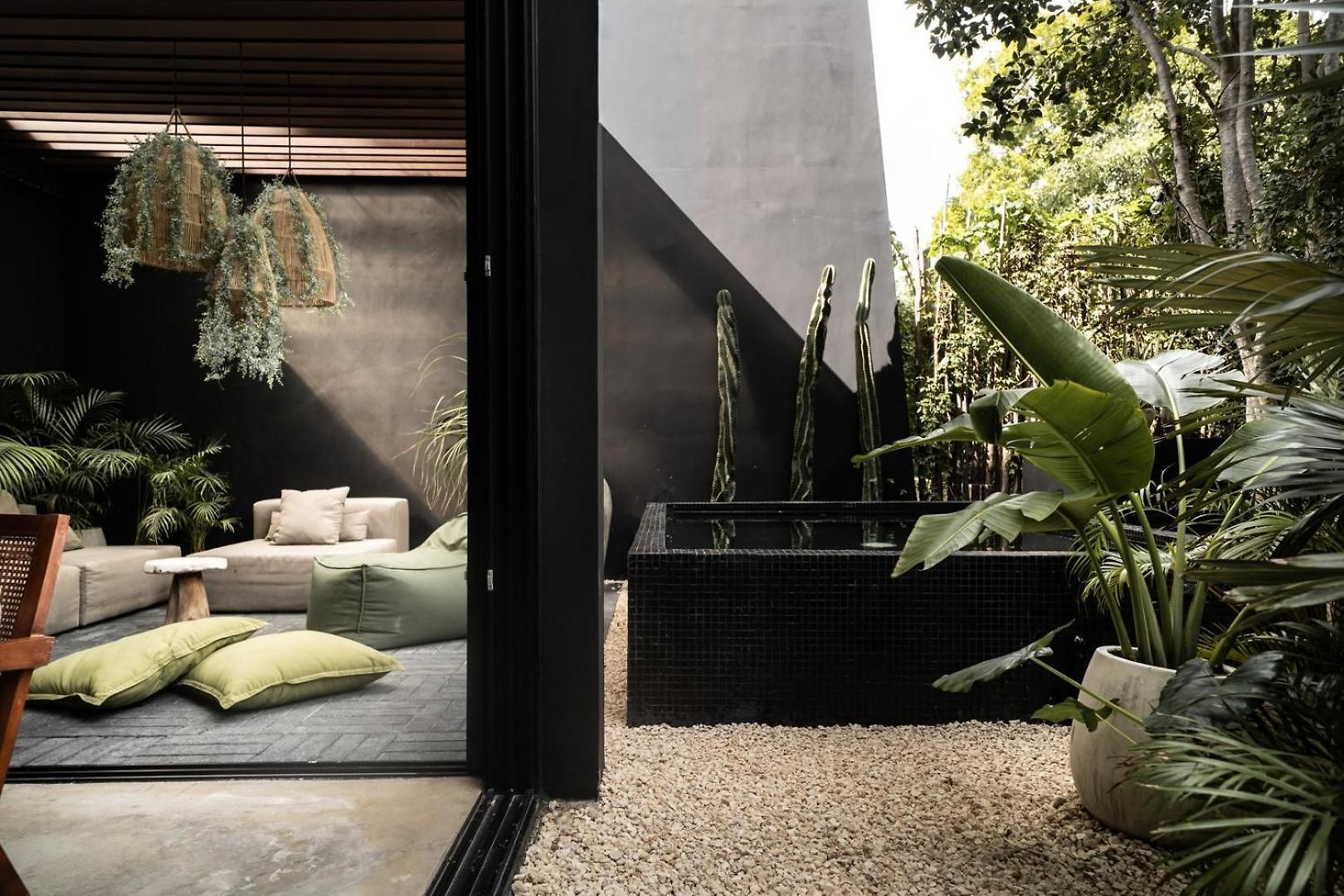 The Four Luxury Villas, 8 Pools, 15 Brs, 38 Pax * Tulum