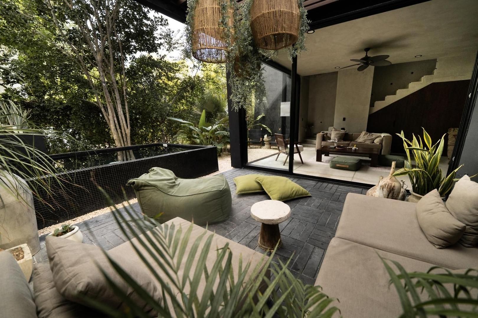 The Four Luxury Villas, 8 Pools, 15 Brs, 38 Pax Villa Tulum
