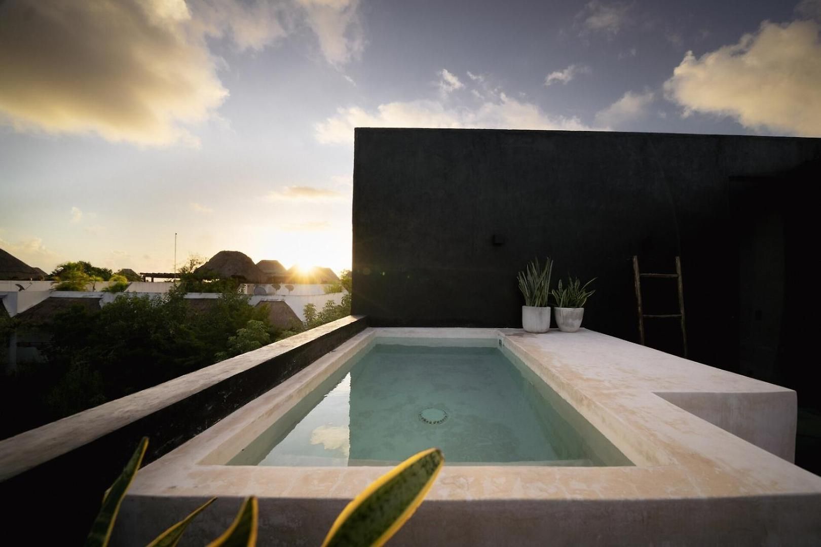 The Four Luxury Villas, 8 Pools, 15 Brs, 38 Pax Villa Tulum