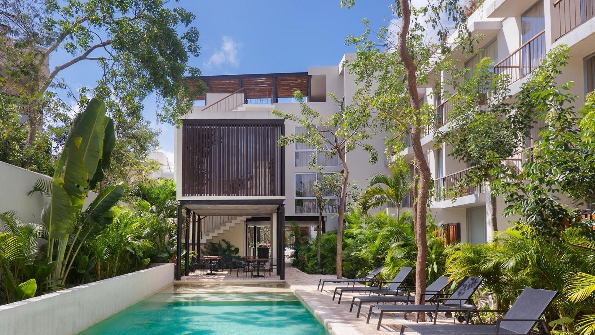 Aruna Tulum