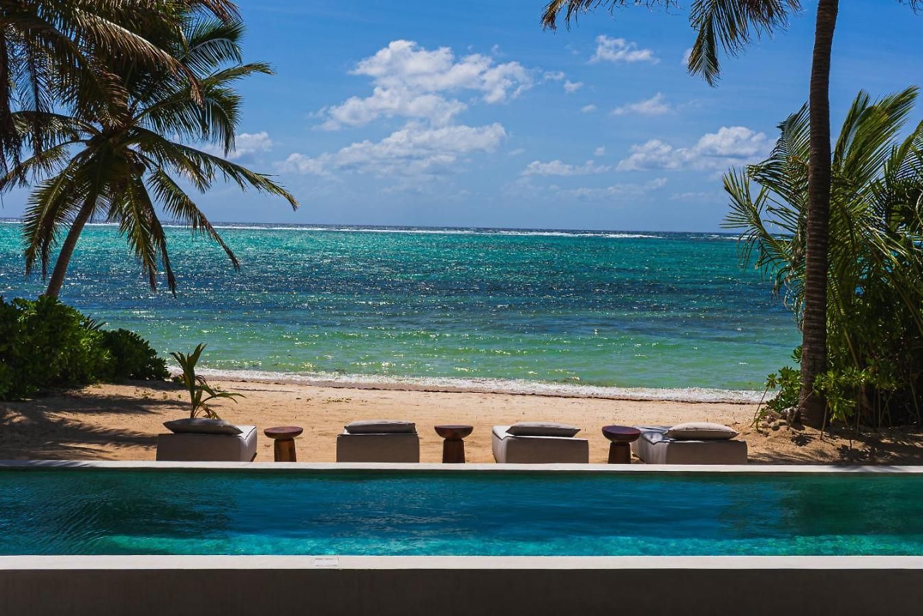 Luxury Beachfront 3br Apartment *