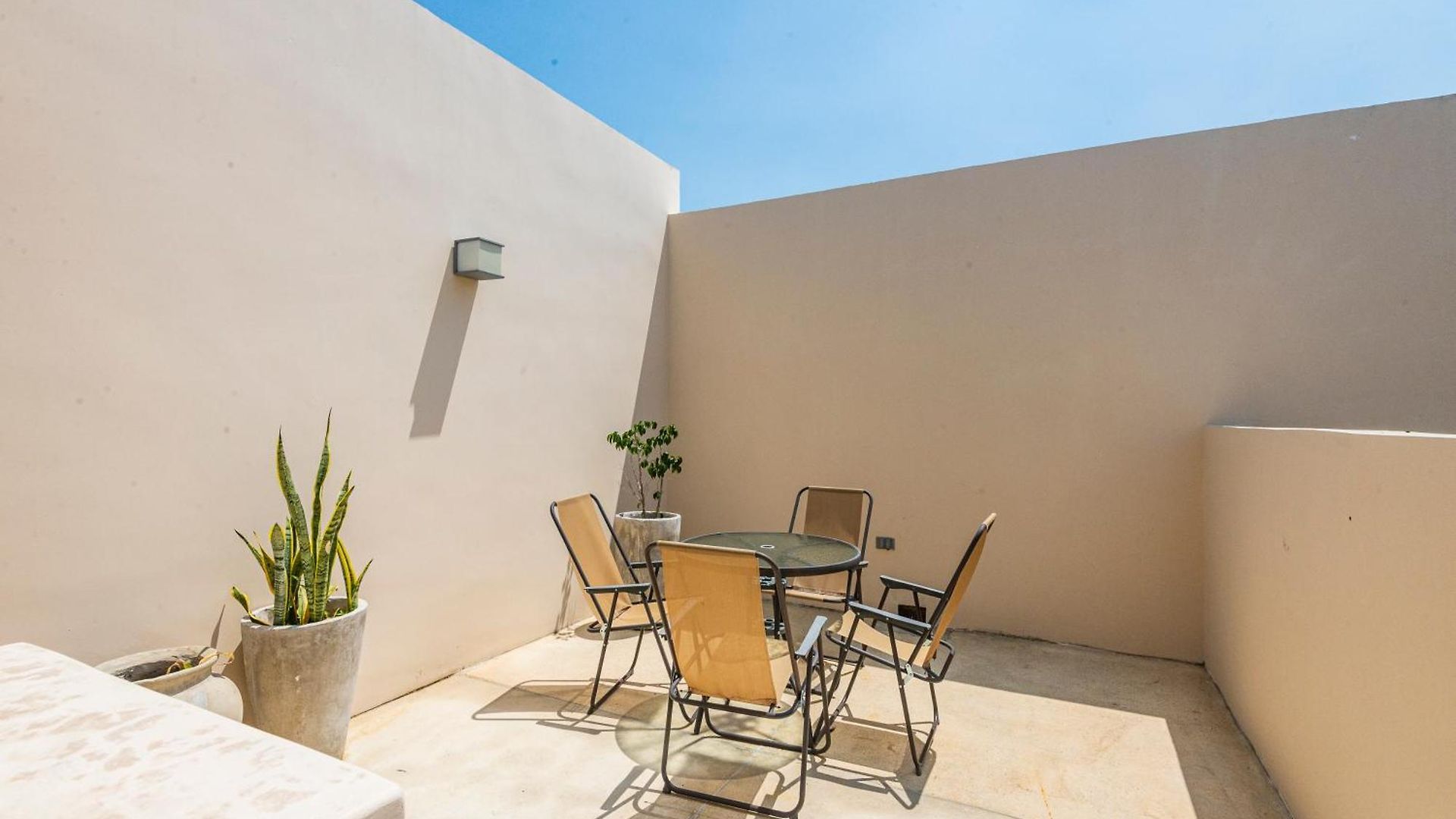 Apartment Aruna *