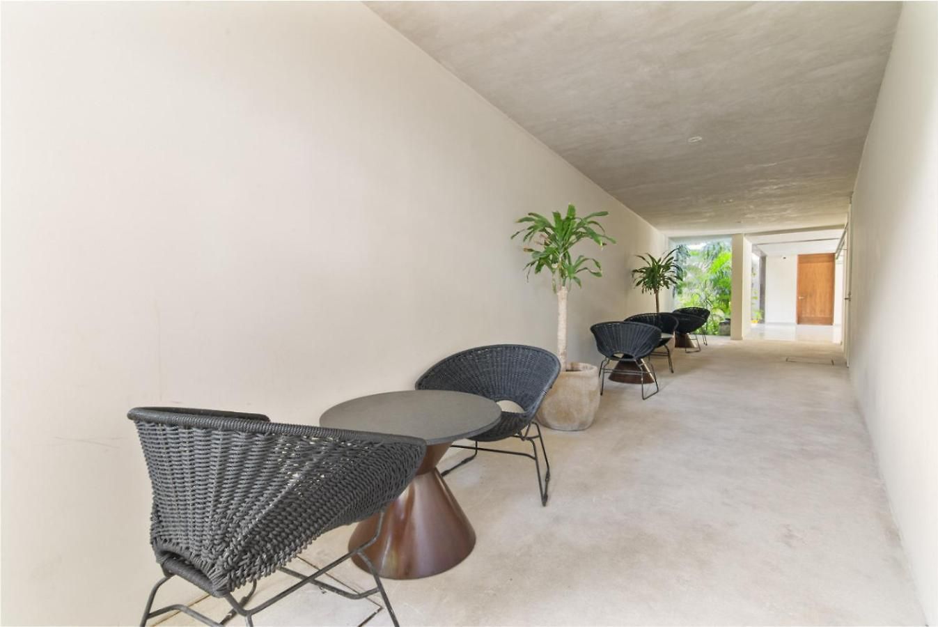 Aruna Apartment