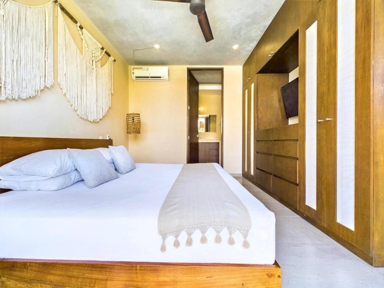 Aruna Tulum