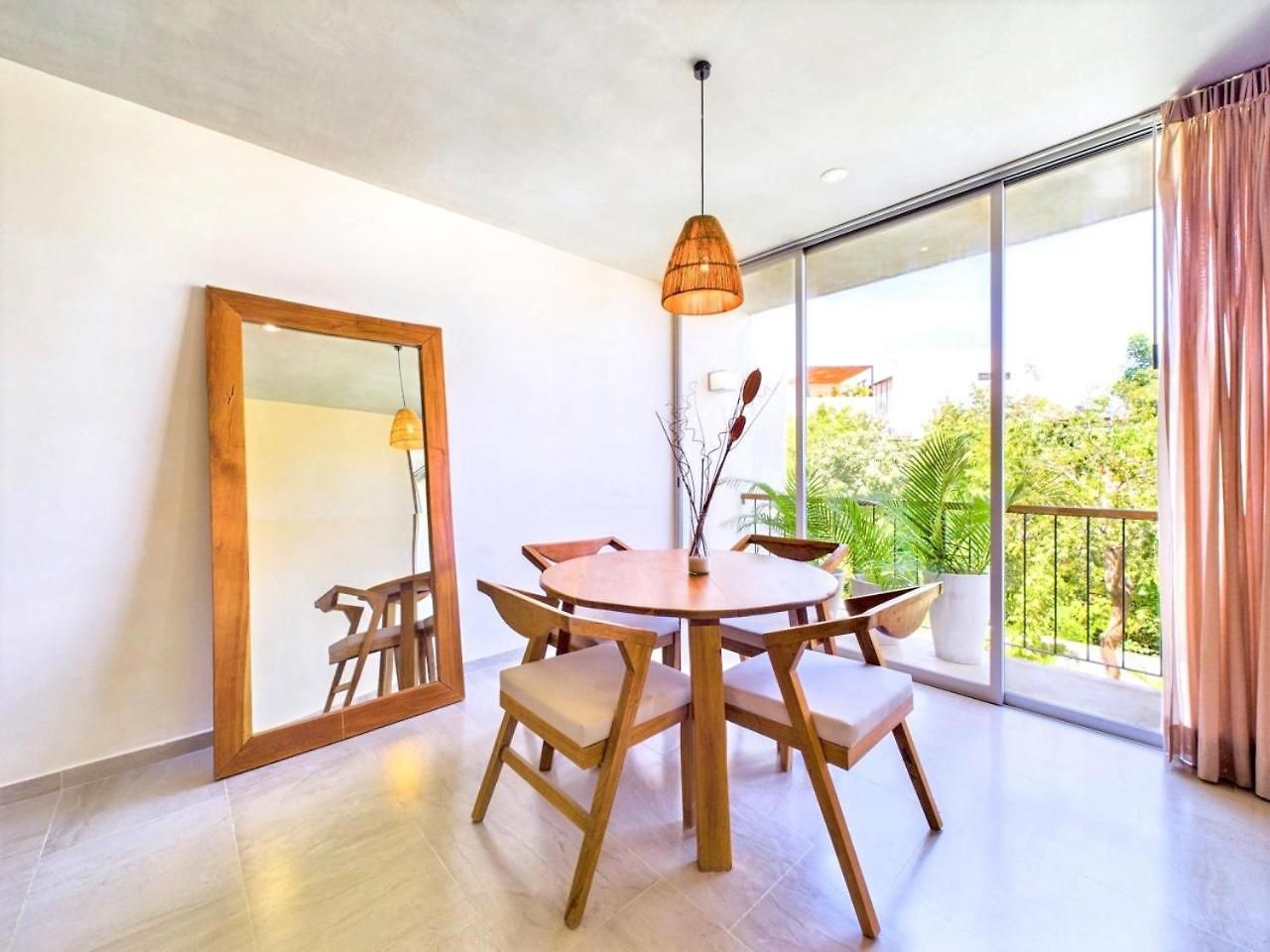 Aruna Apartment