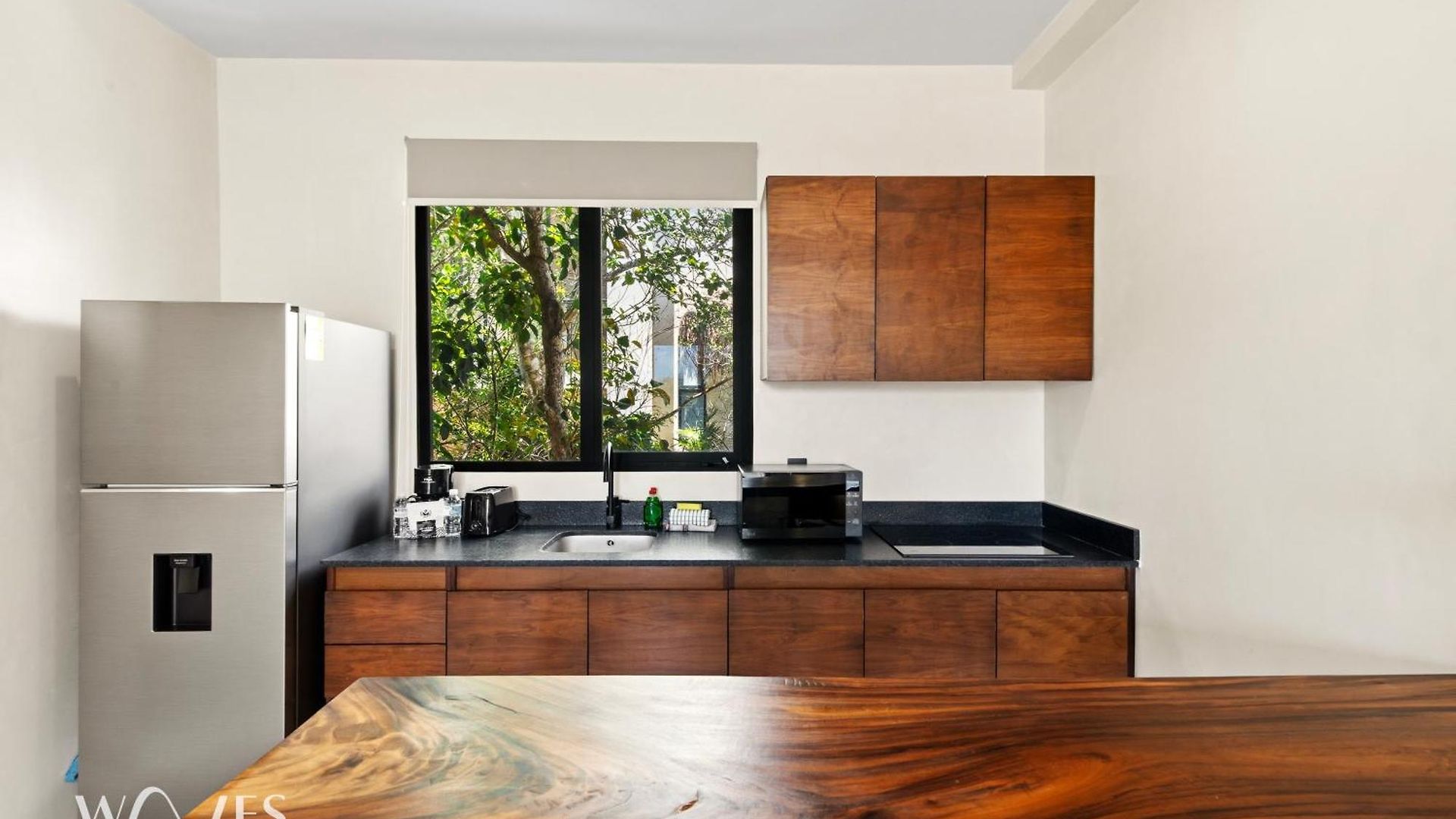 Hk By Waves Apartment