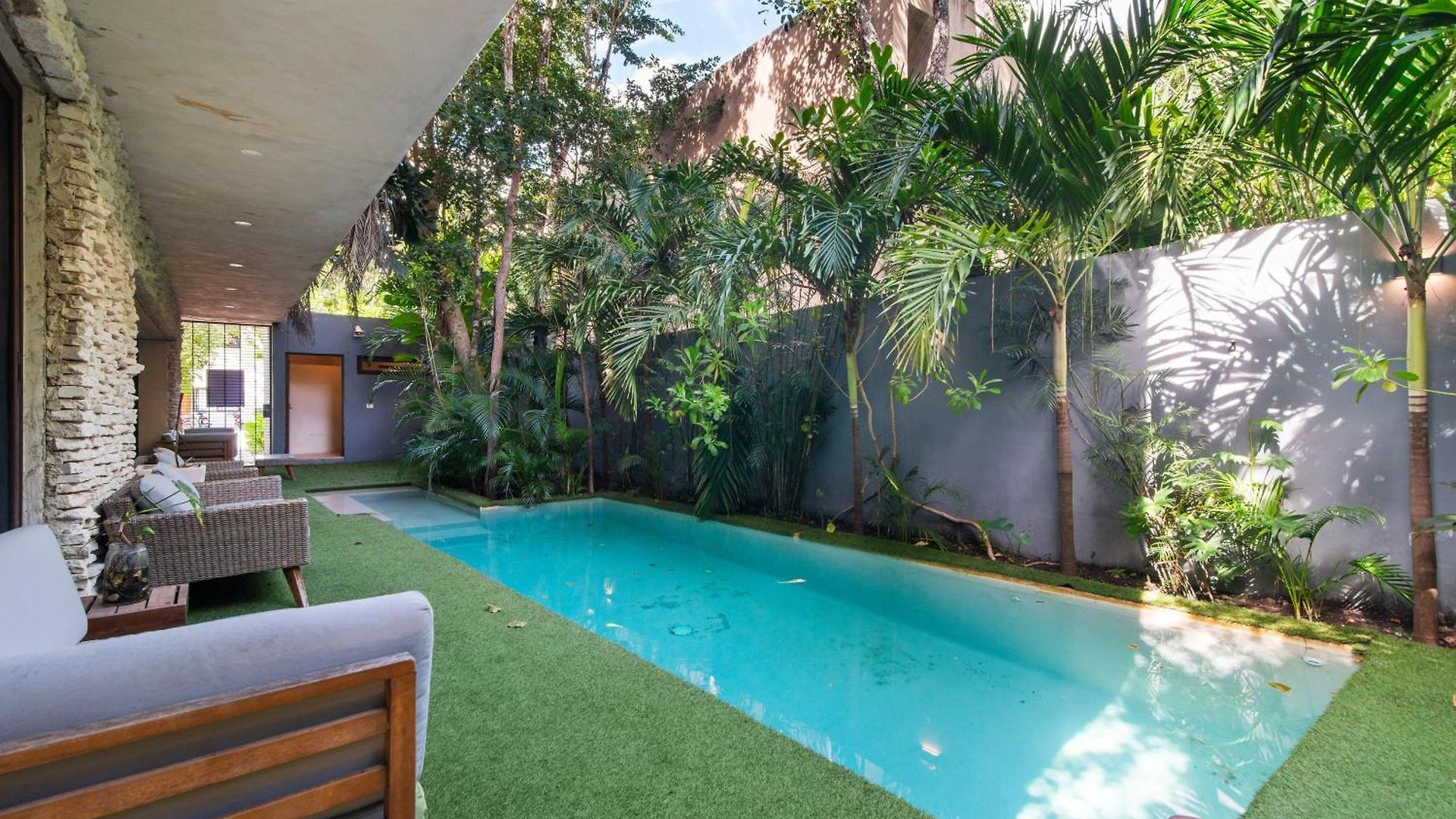 Mayas Villa
