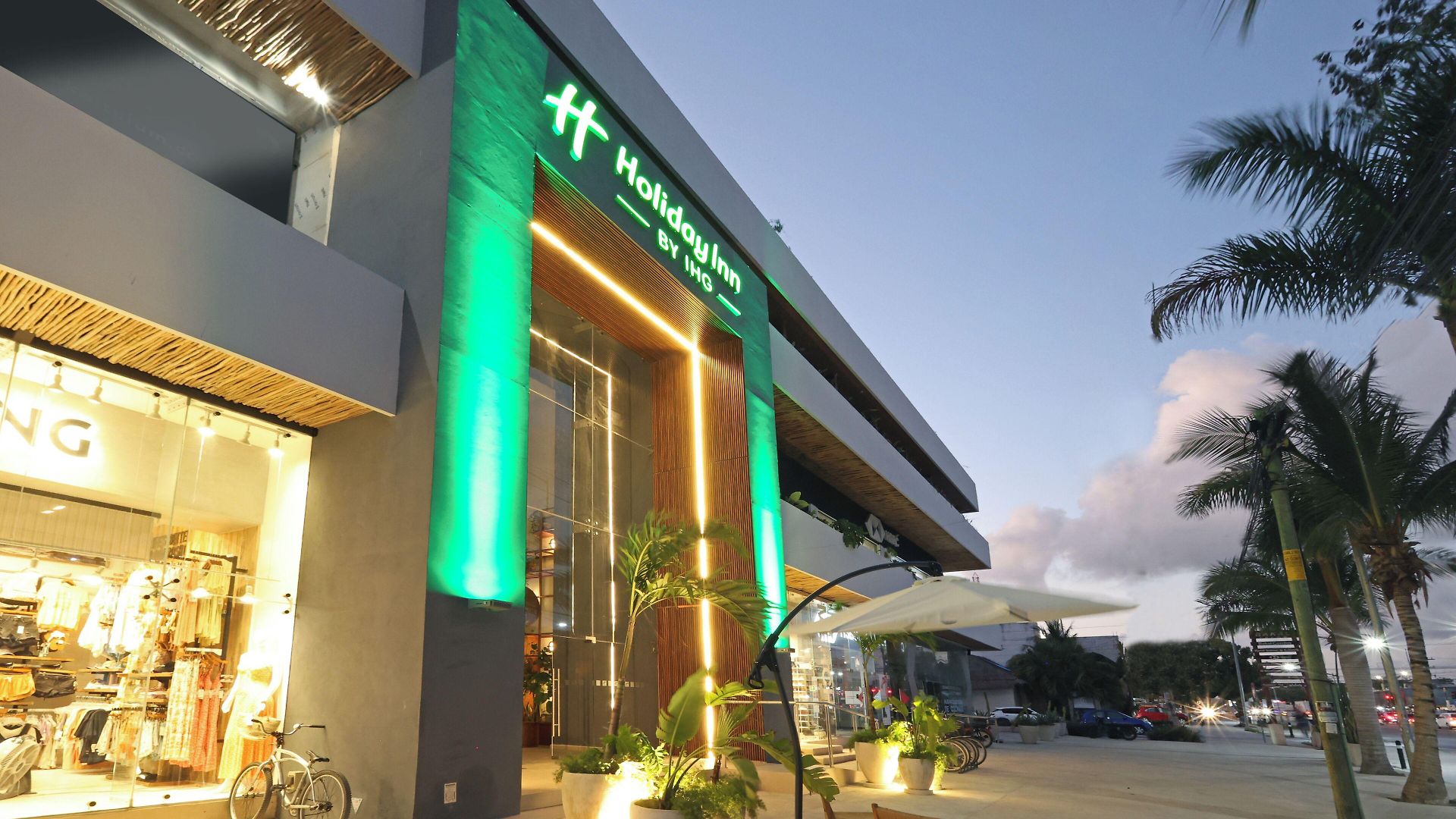 By Ihg Tulum