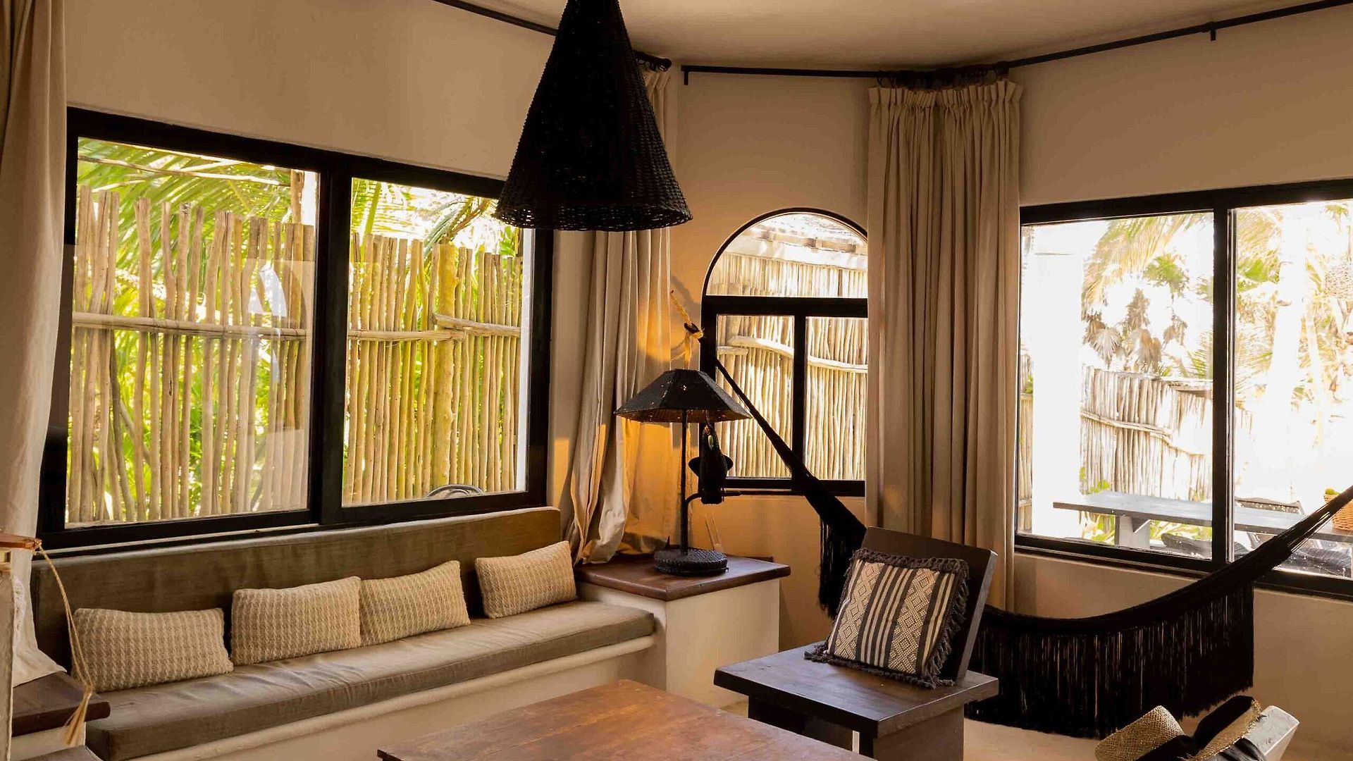 Hotel Nest 4*