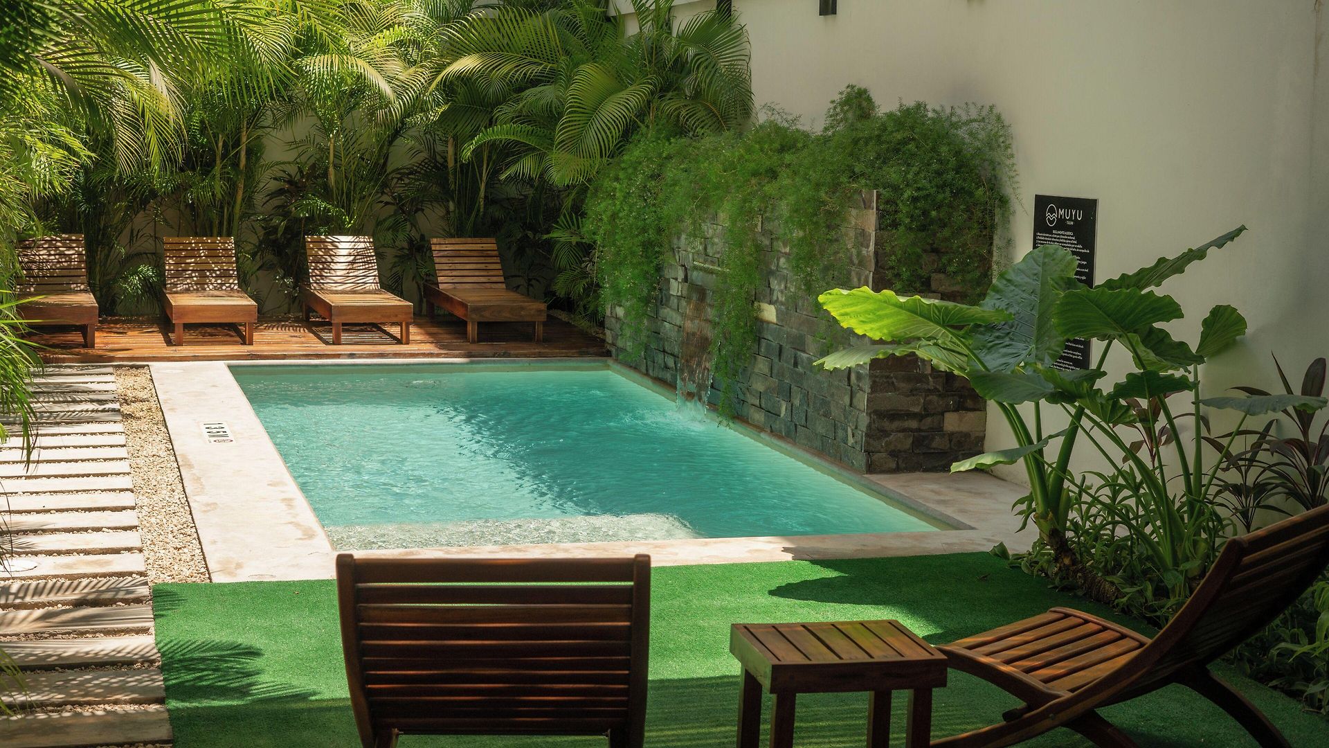 Hotel Muyu 2*