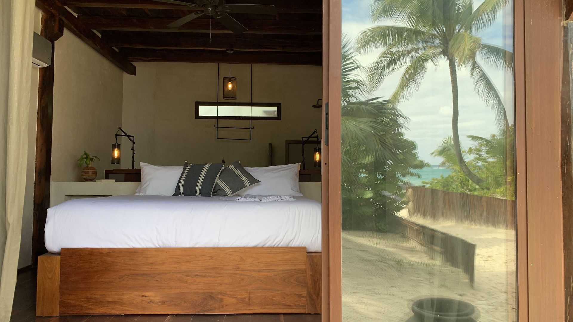Hotel Libelula Beachfront 4*