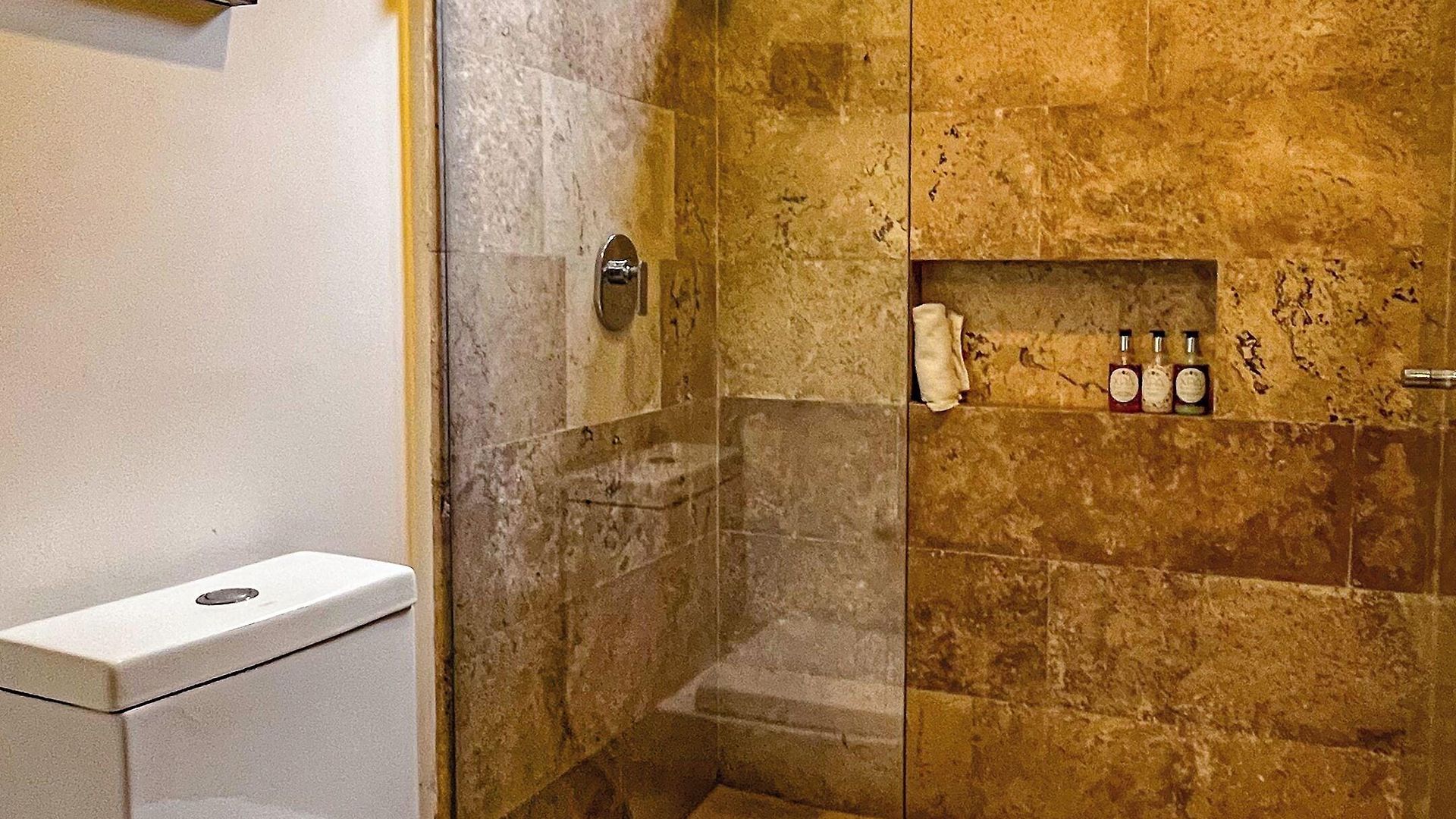 Amaka Calma By Cercana Hotel 4*