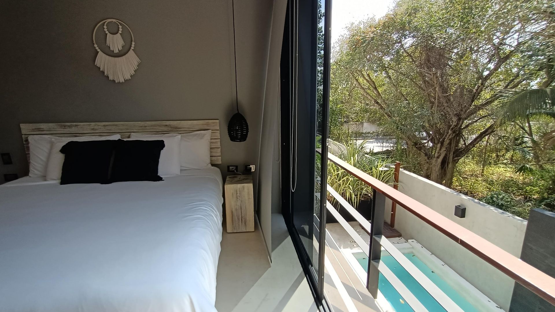 Bt Hotel 3*