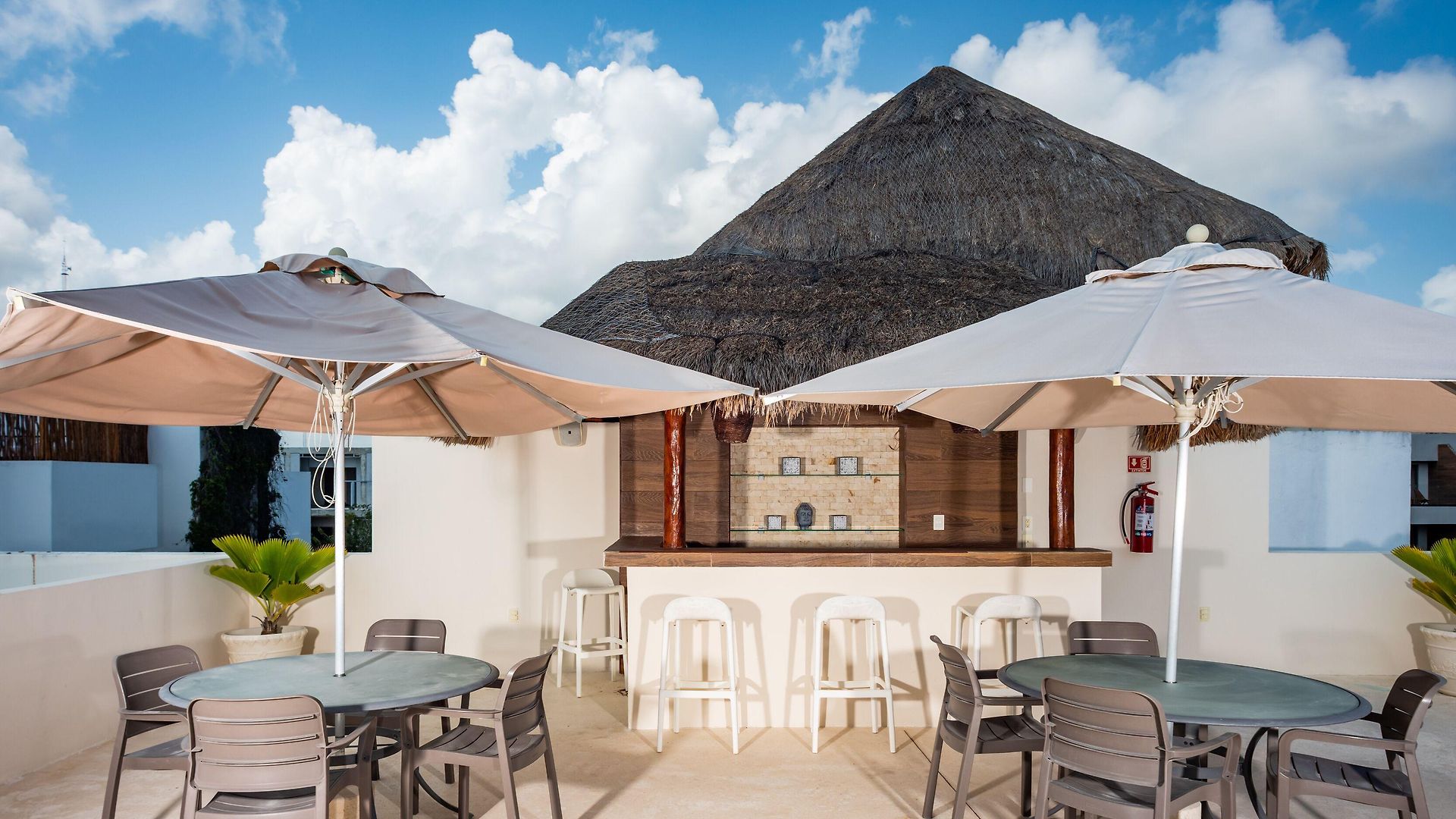 Zendero Hotel 4*