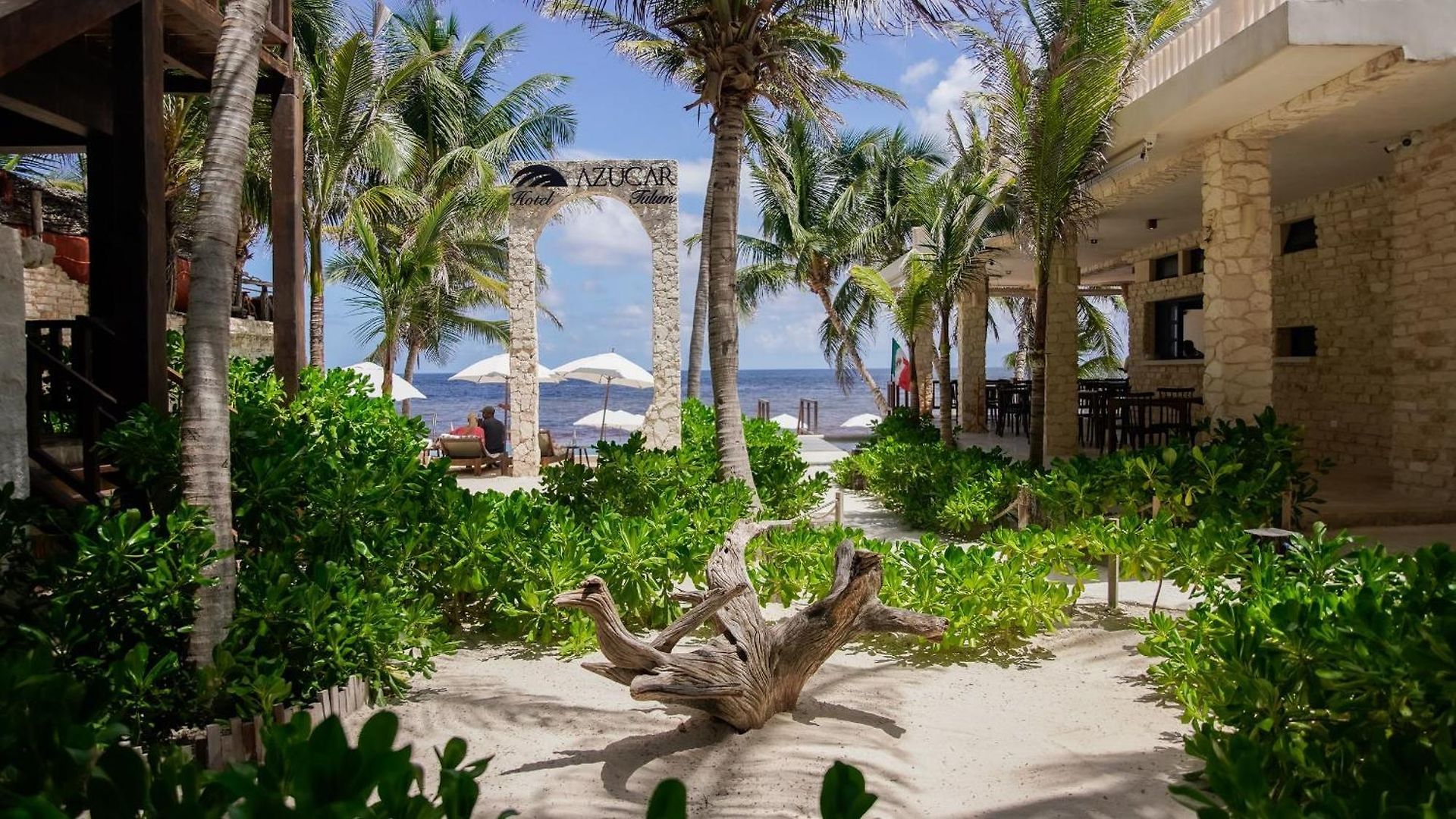 Hotel Azucar Tulum