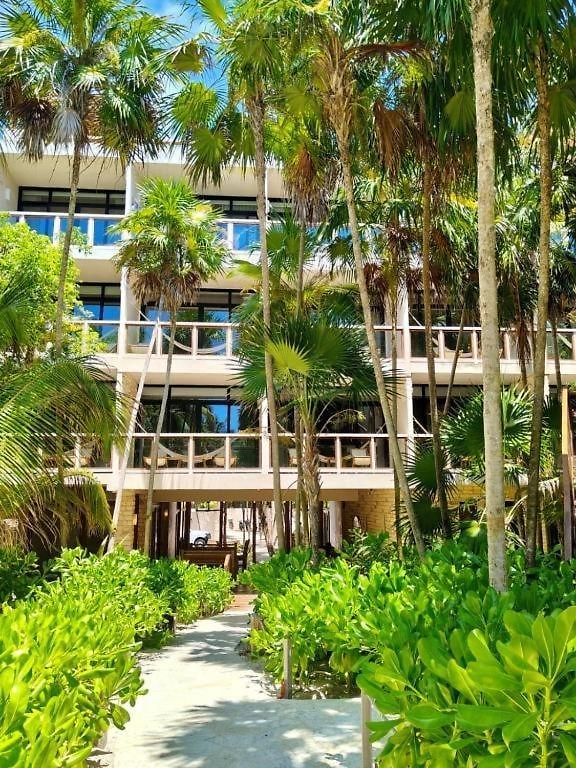 Azucar Hotel