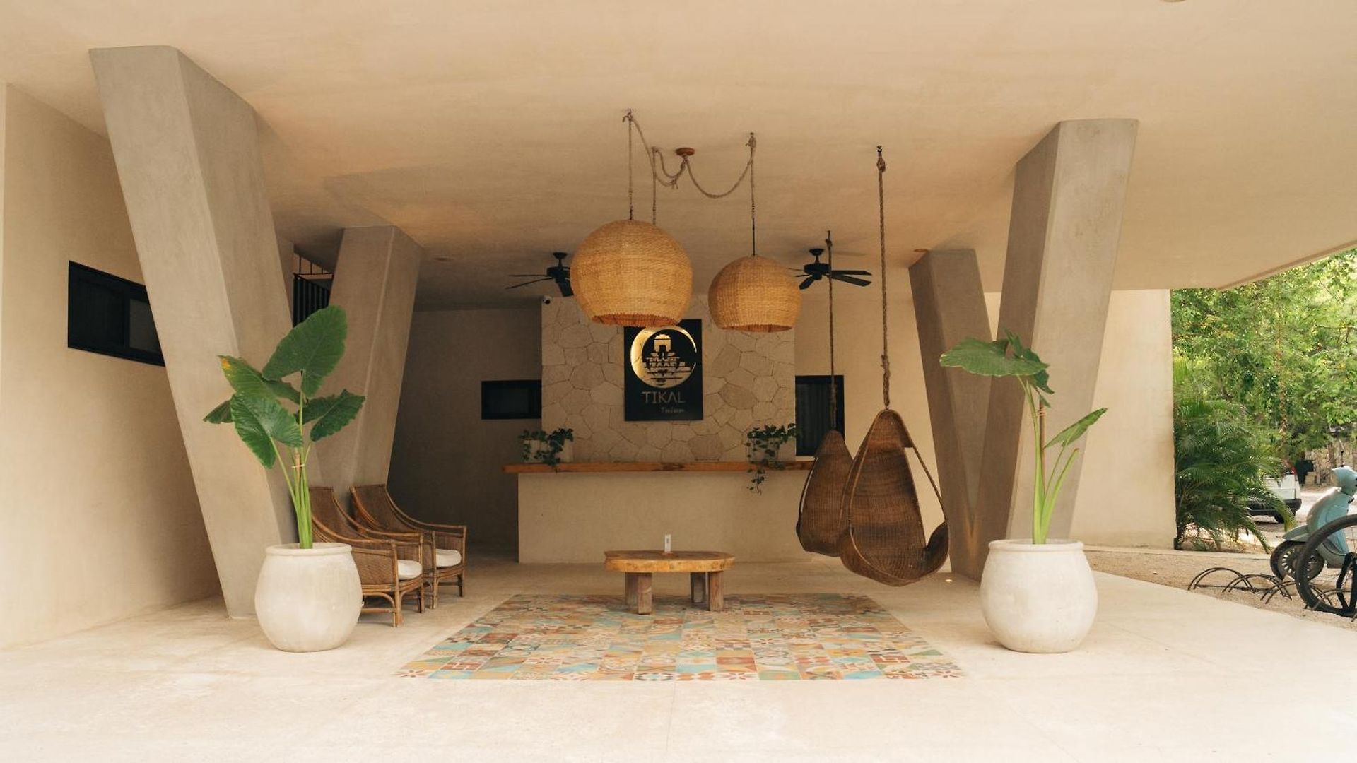 Stylish 3bd3ba In Tulum's Neighborhood