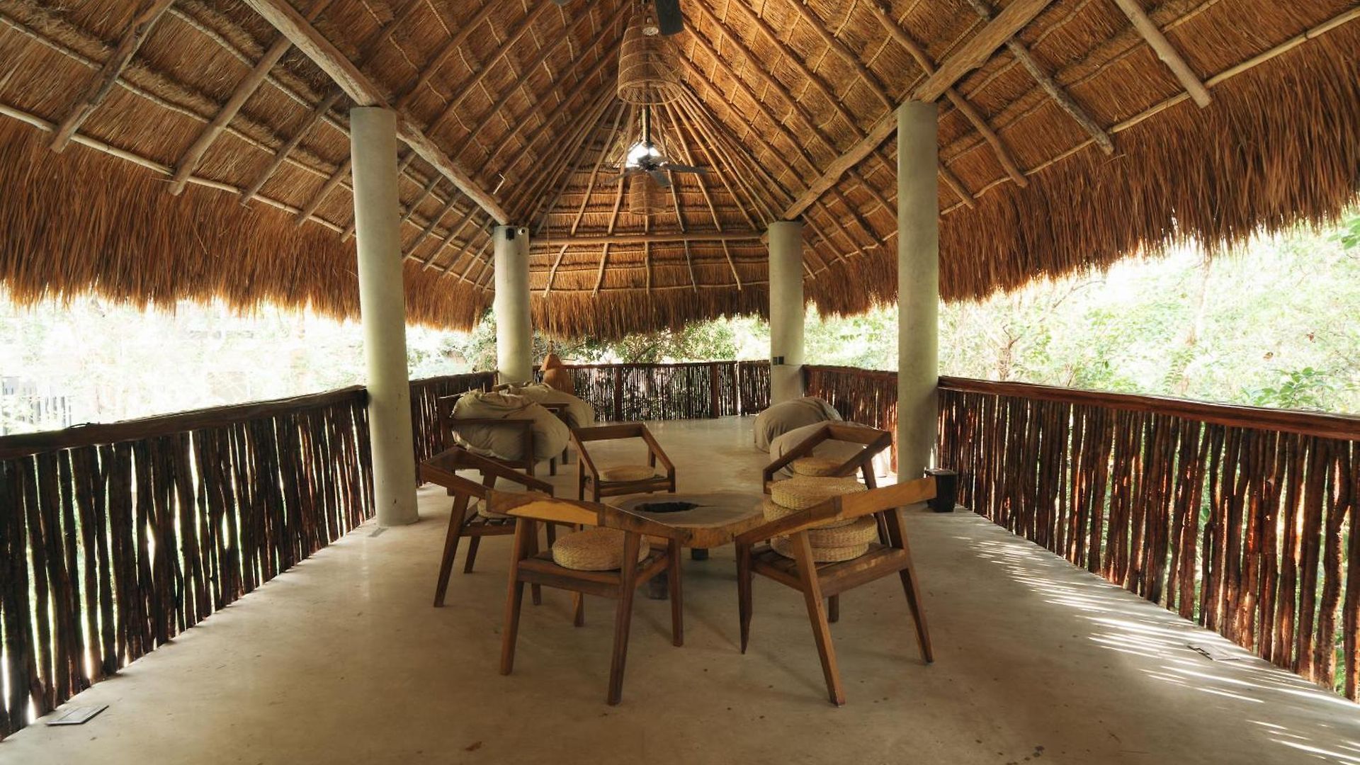 Stylish 3bd3ba In Tulum's Neighborhood *