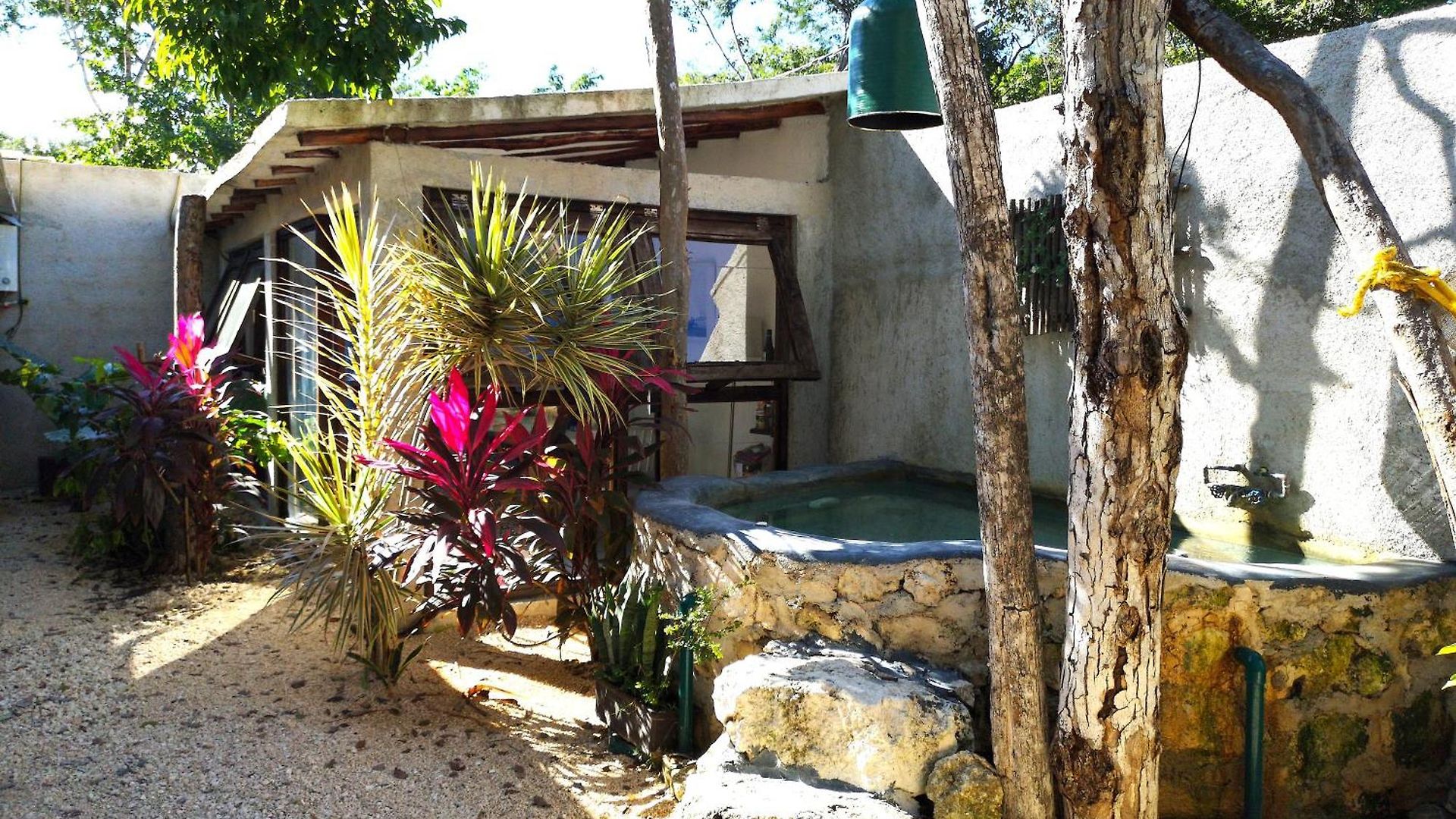 Capsule hotel Awa Eco Retreat Tulum