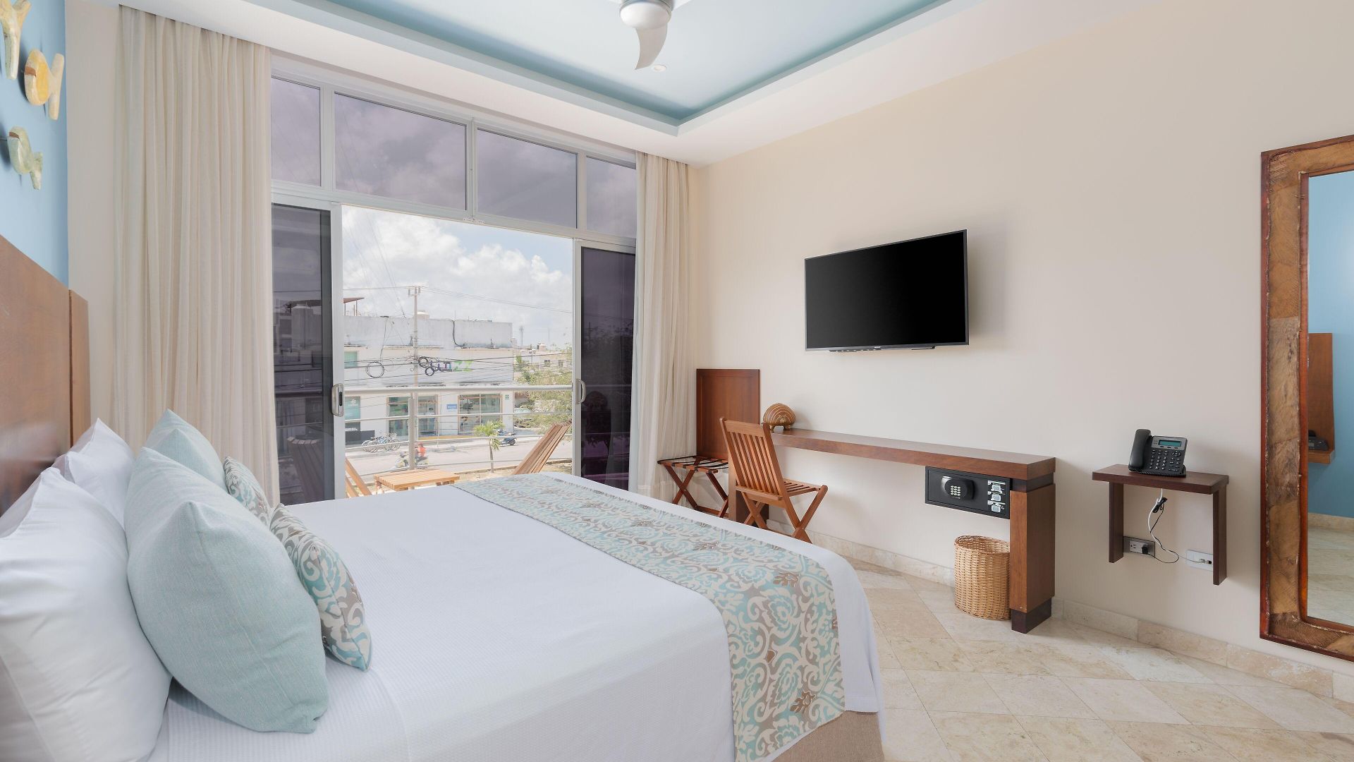 Hotel Biwa 4*