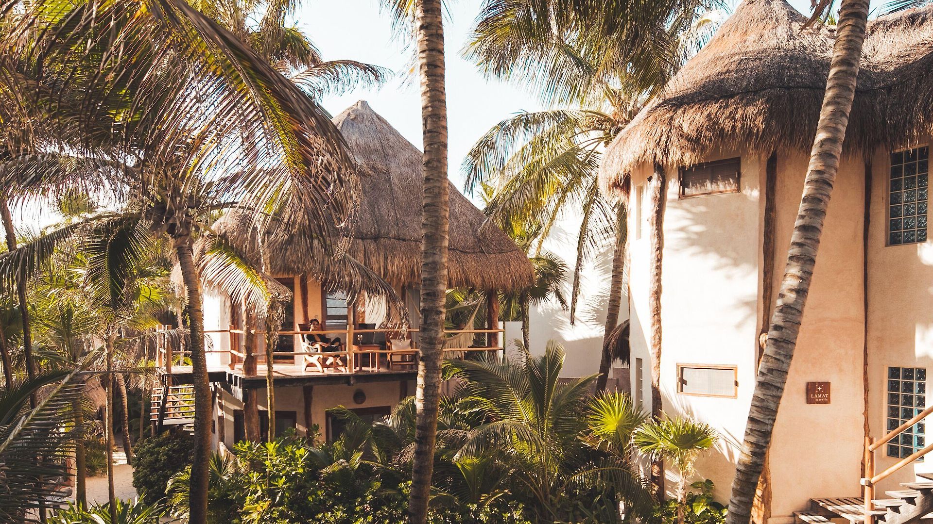 Hotel Encantada