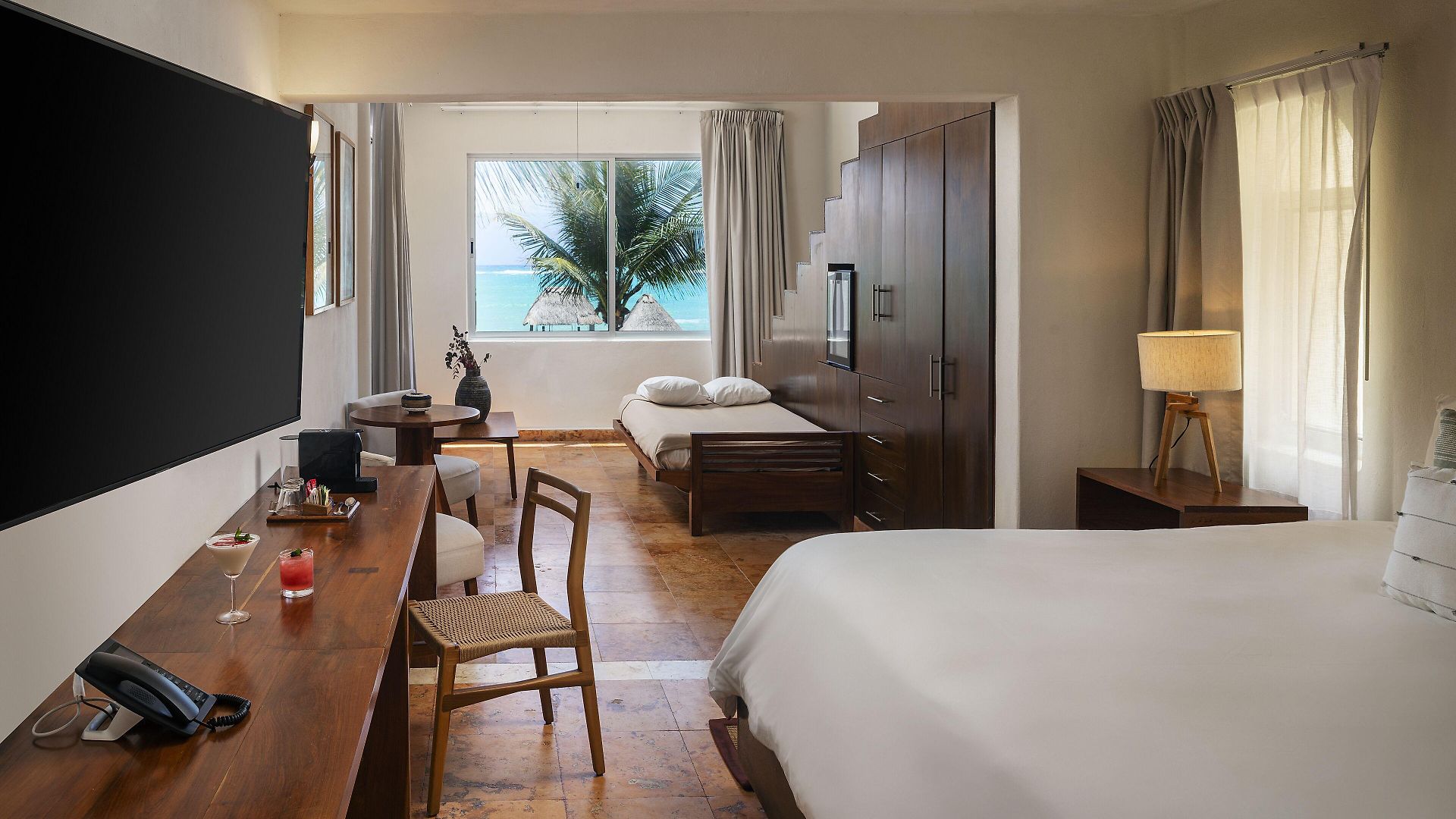 Mereva Hotel