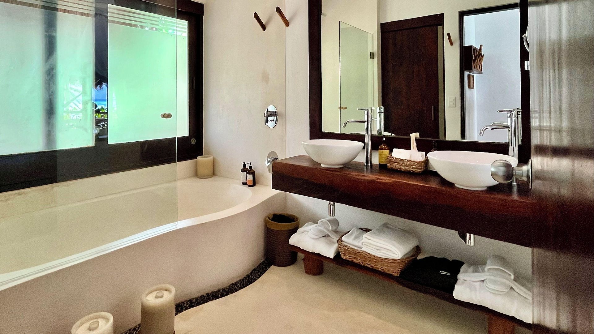 The Hotel 5*