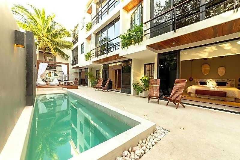 El Brujo Hotel