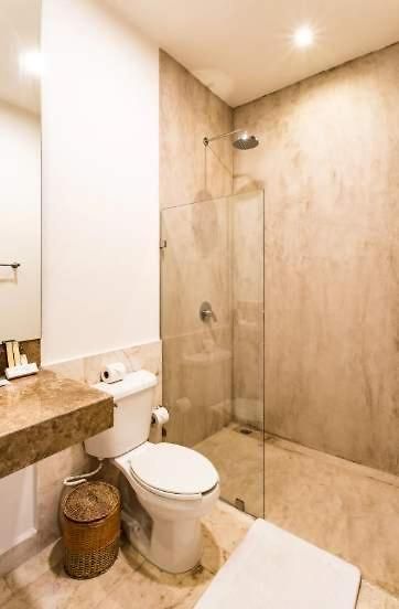 Spectacular 4br Style With Concierge And Secluded Pool *