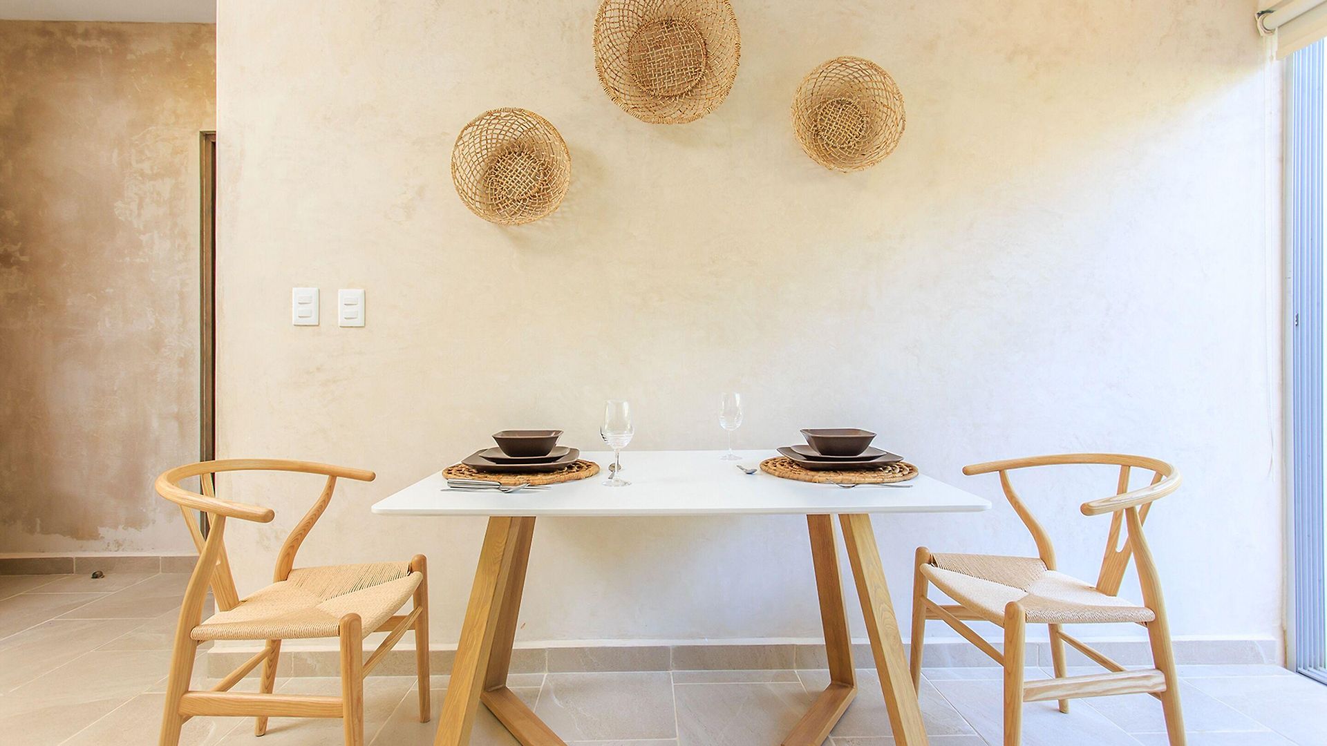 Charming Nature-inspired With Sultry Surroundings By Stella Apartment *