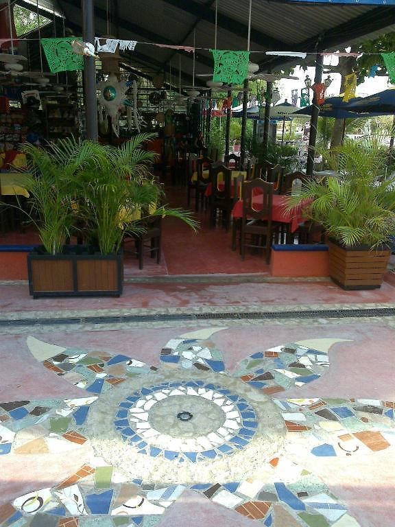 Andrea's Hotel