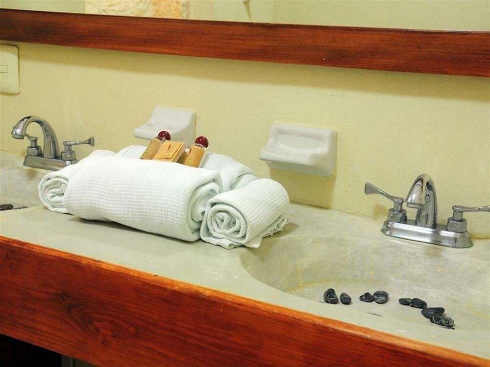 Hip Hotel