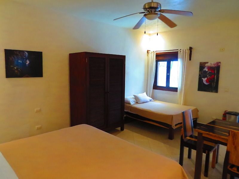 Hotel Xibalba Dive Center