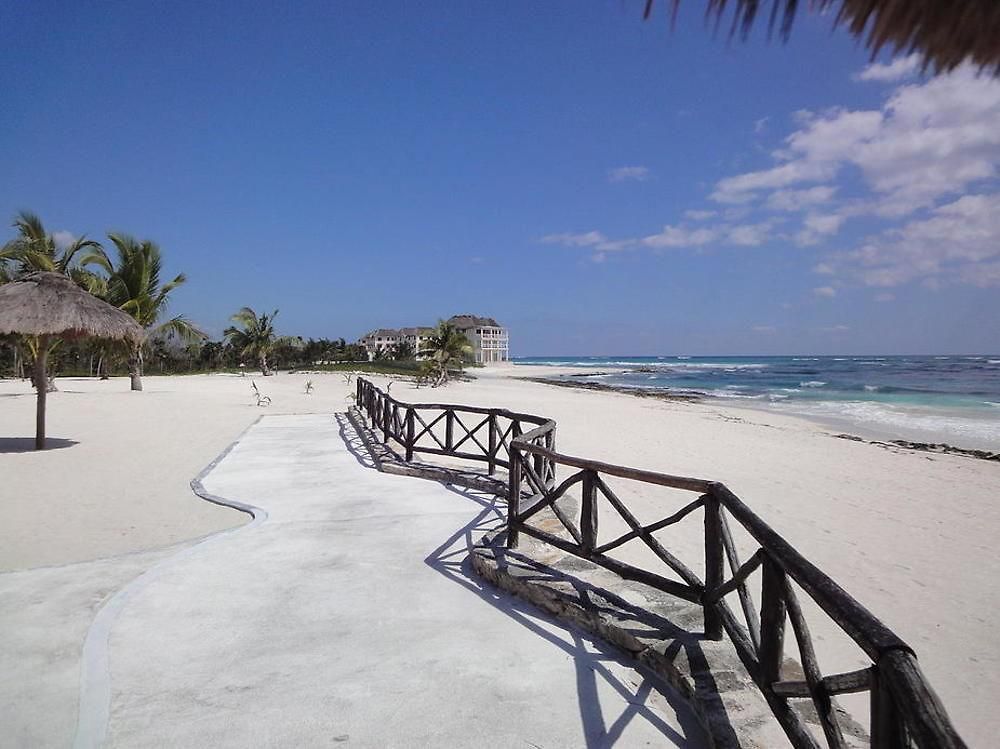 Hotel Caleta Tankah 3*