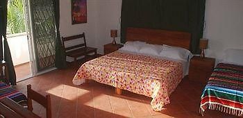 Giana Hotel 3*