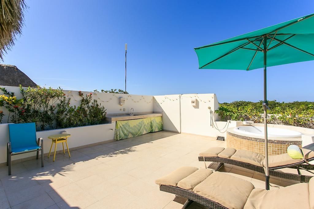 Apartment Perfectly Situated Between The Beach & Town By Stella *
