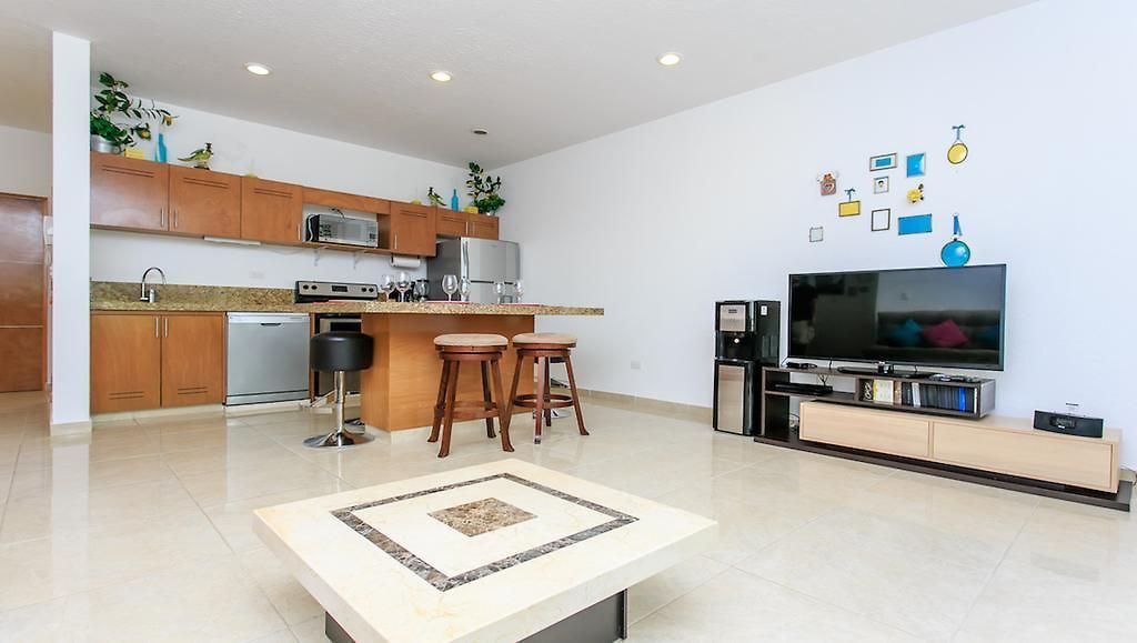 Apartment Perfectly Situated Between The Beach & Town By Stella