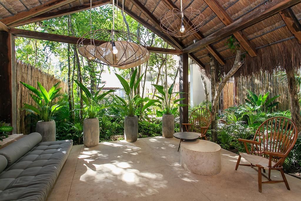 Eco-chic Design Wrapped In Nature's Elements By Stella *