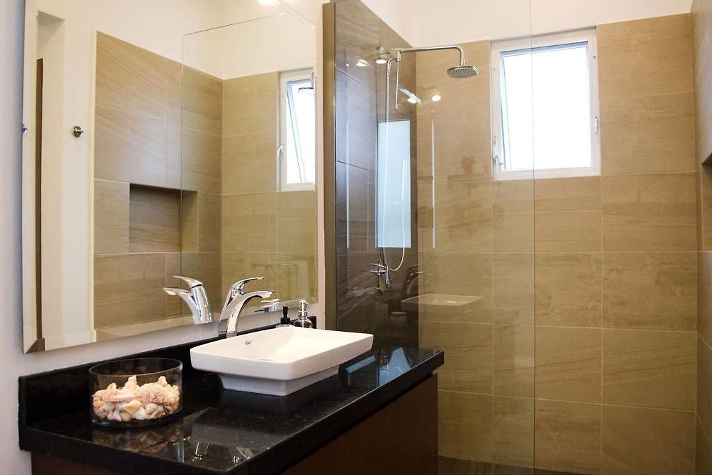 Luxury Private , Private Pool, Private Garden, Jacuzzi, 24hours Security *