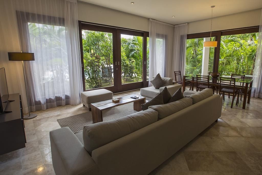 Intima Adults Only Hotel 3*