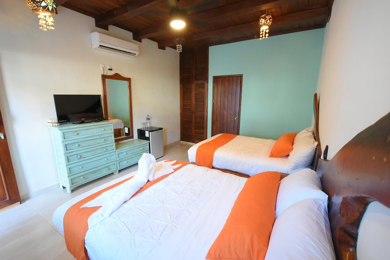 Hacienda Dos Ojos Hotel