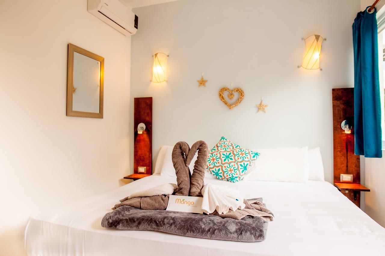 Mango Hotel