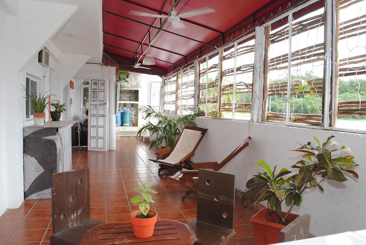 Hostal Lobo Inn Tulum *