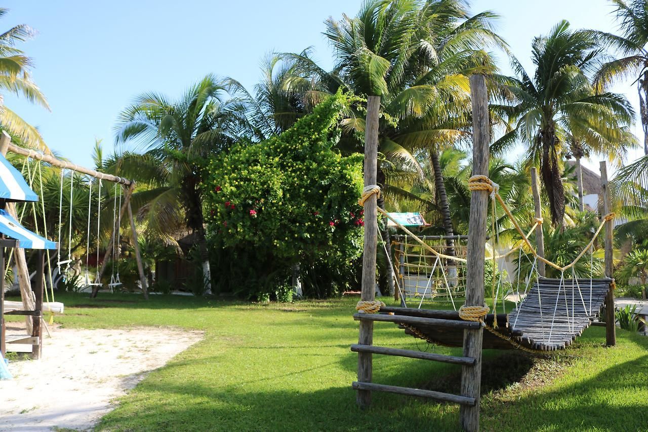 & Cabanas Zazil Kin Hotel